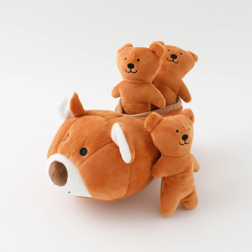 product_image_1763715957.webp くまさんスリッパとなかまたちのおもちゃ - Image 1