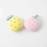 イチゴとパインのおもちゃ