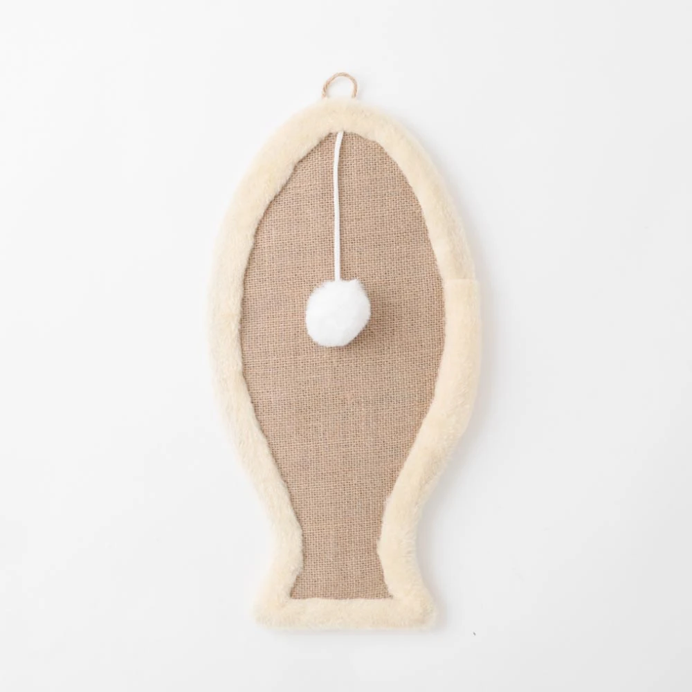 product_image_1763724397.webp さかな型壁掛け爪とぎマット - Image 1