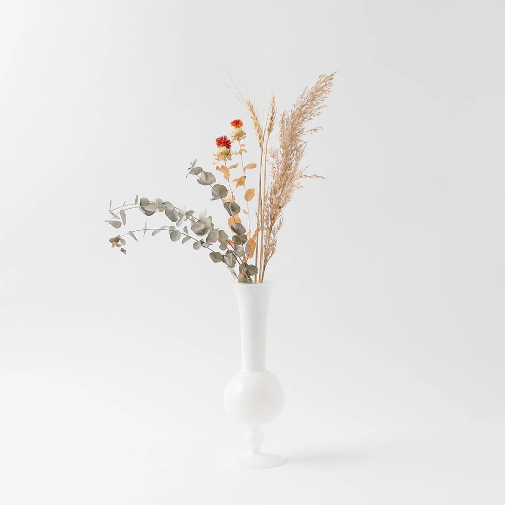 product_image_1763728584.webp クラシックフラワーベース ホワイト - Image 1