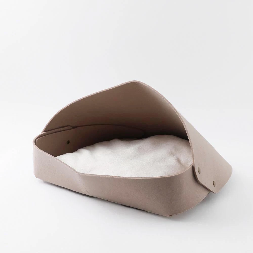 product_image_1763730112.webp クッション付フェルトベッド - Image 1